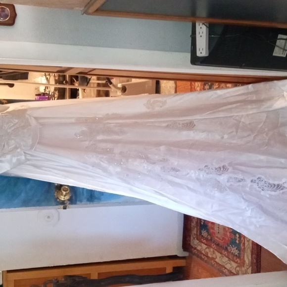 Vintage Ivory off shoulder beaded sequin bustled wedding gown - Picture 2 of 10